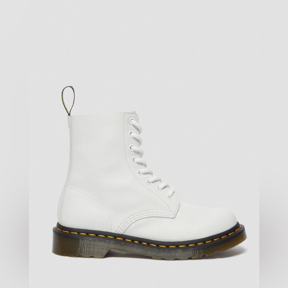 Dr. Martens 1460 WOMEN'S VIRGINIA LEATHER BOOTS - Picture 6 of 14